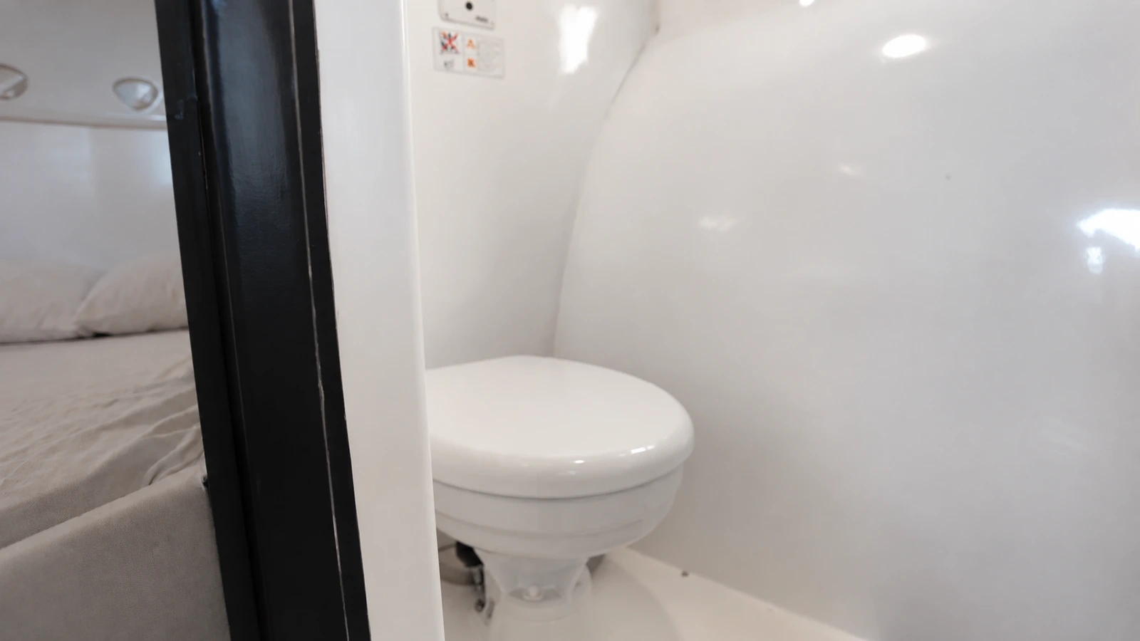ORCA-900 — banyo